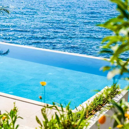 Hotell Isolina *