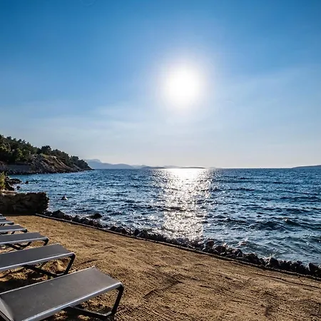 Isolina Αλικαρνασσός