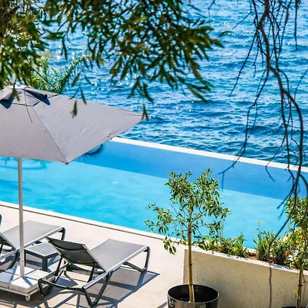 Isolina Hotel 4*