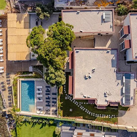 Isolina Hotel 4*