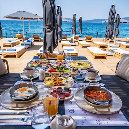 Hotel Isolina 4*