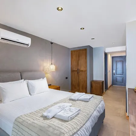 Isolina Hotel 4*