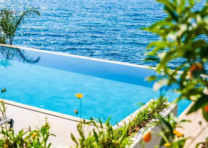 Ξενοδοχείο Isolina 4*